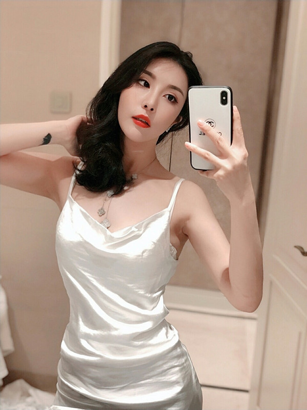 迪拜伴游大学生